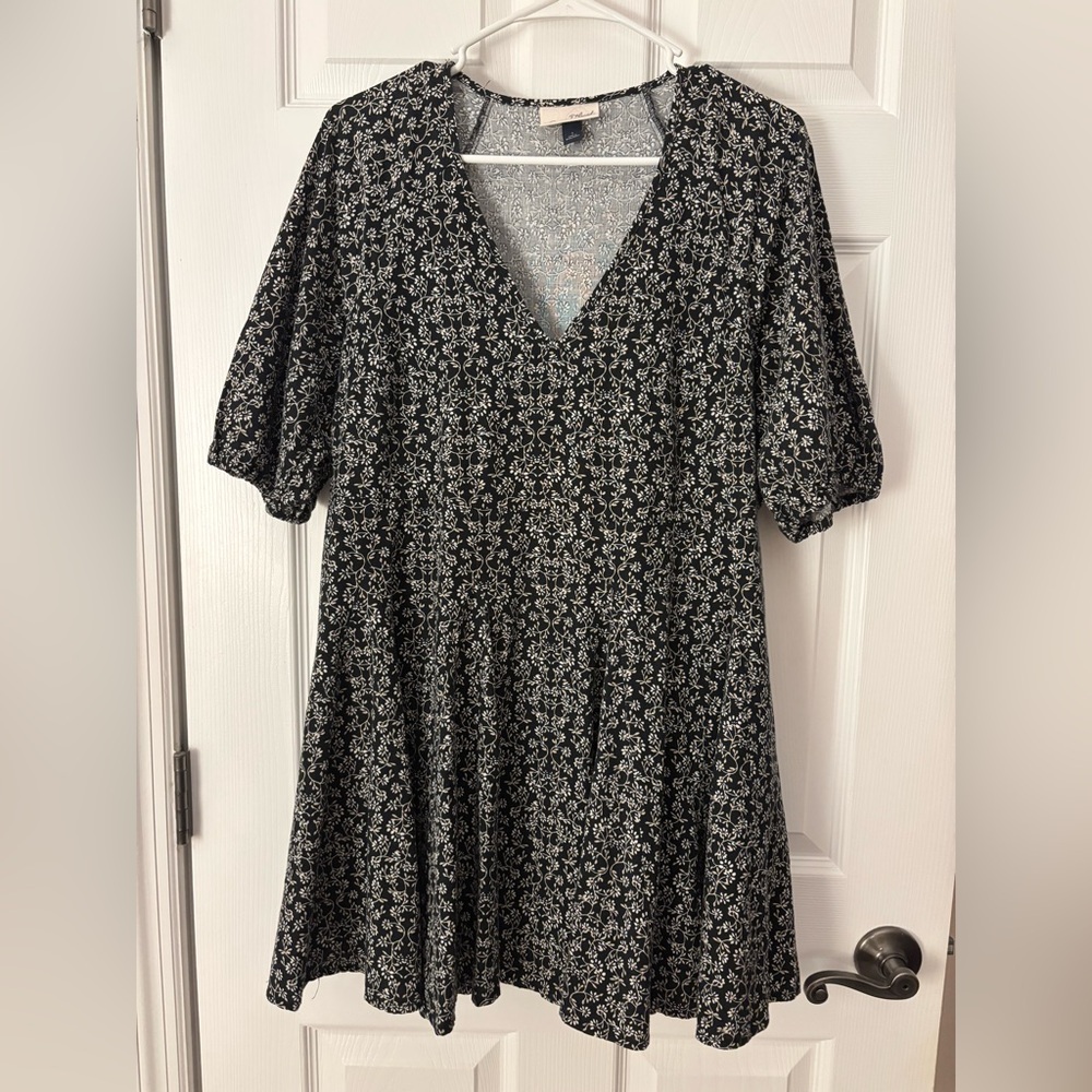 Universal Thread size small like new dress
